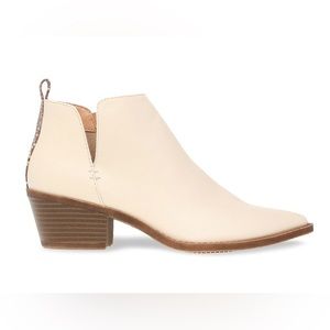 TIME AND TRU BOOTIES